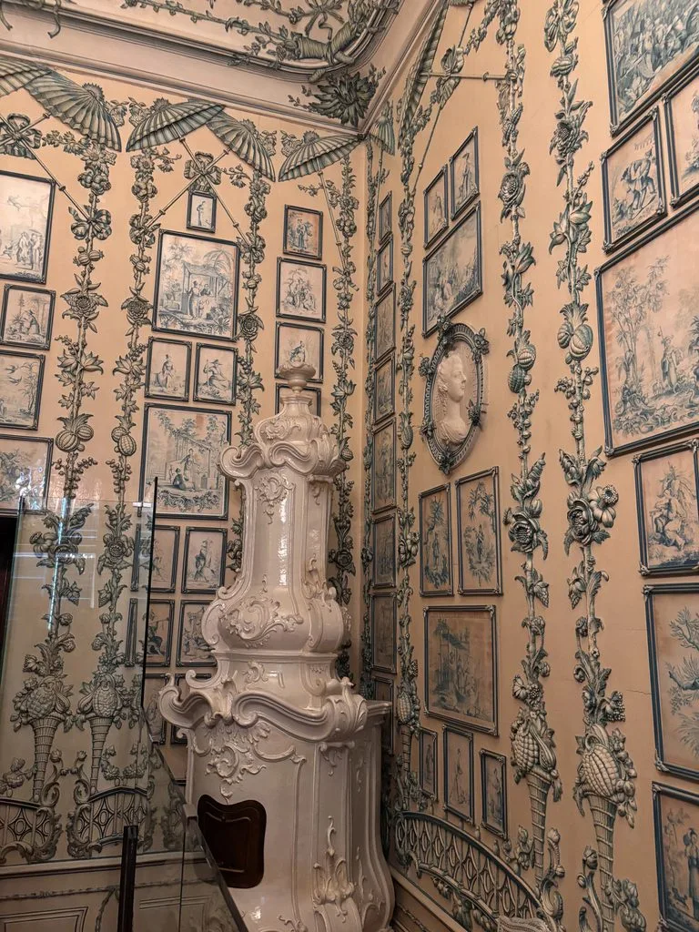Schönbrunn Palace decorated room